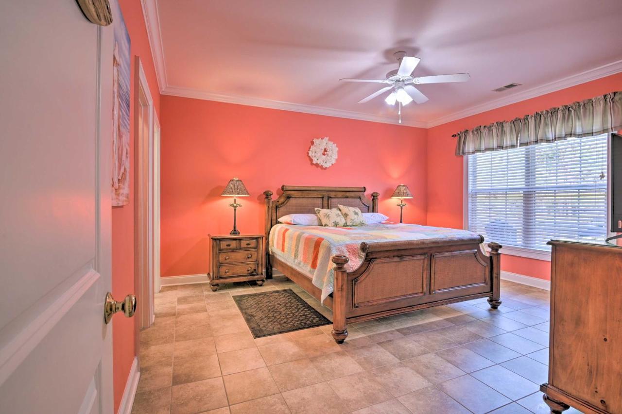 Charming Bermuda Bay Hideaway With Game Room! เมอร์เทิลบีช ภายนอก รูปภาพ