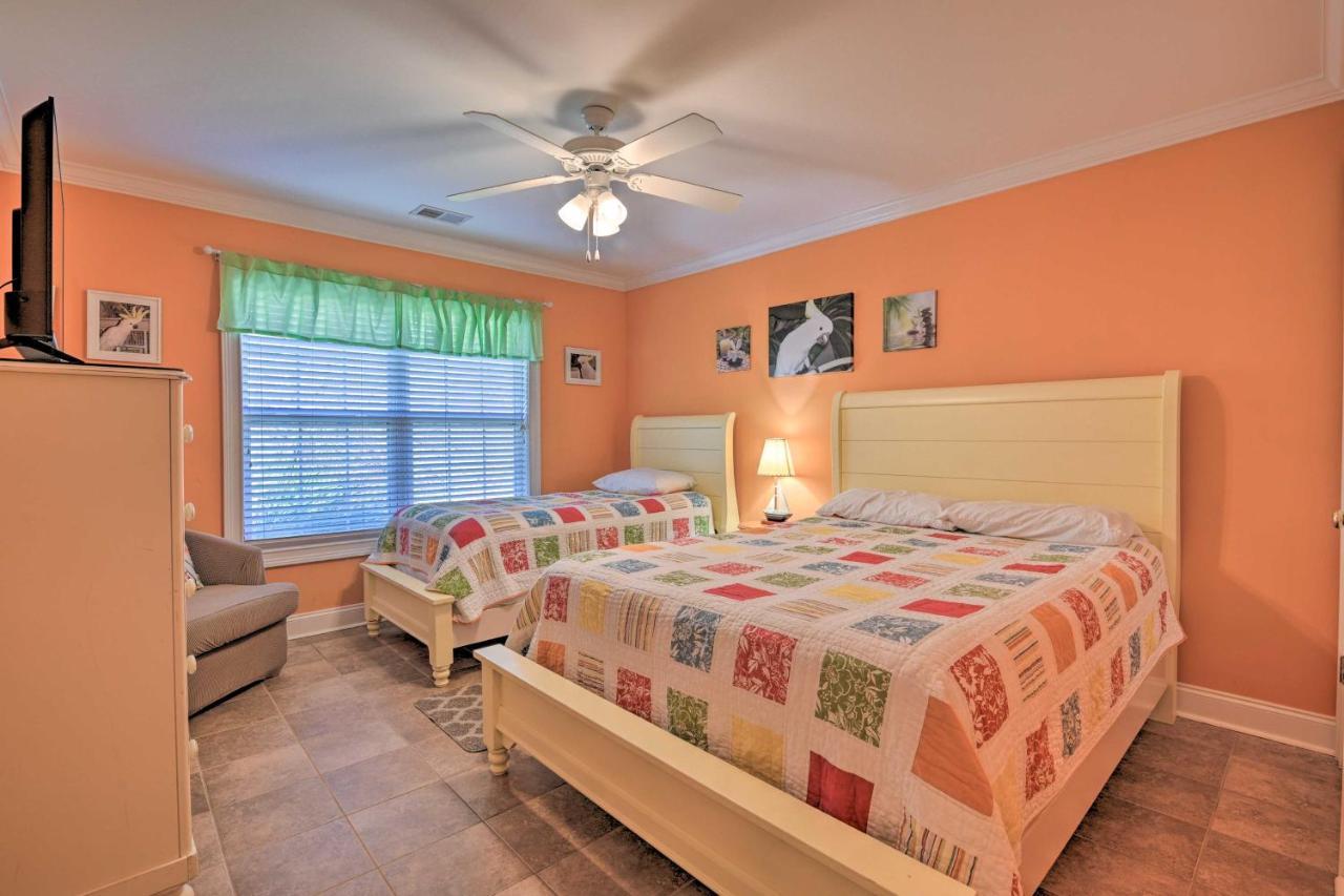 Charming Bermuda Bay Hideaway With Game Room! เมอร์เทิลบีช ภายนอก รูปภาพ