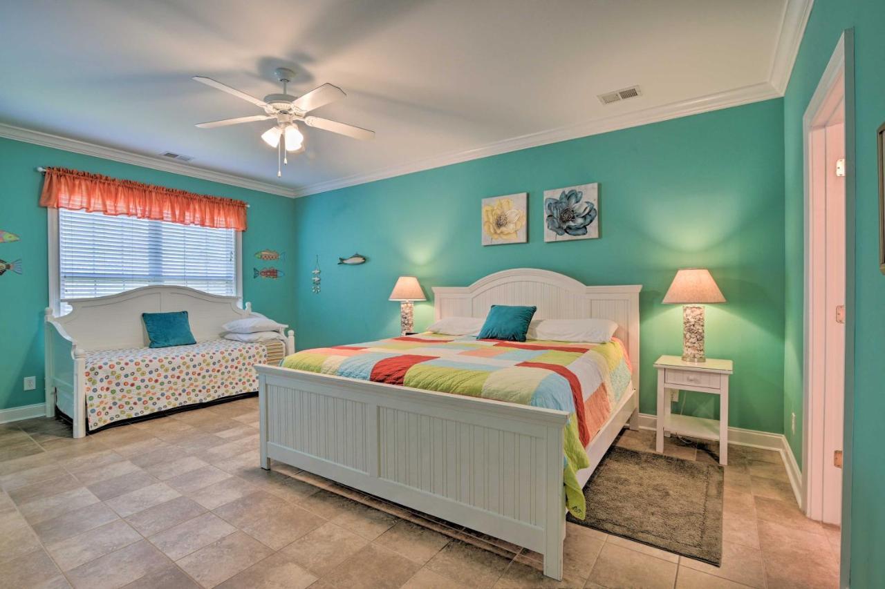Charming Bermuda Bay Hideaway With Game Room! เมอร์เทิลบีช ภายนอก รูปภาพ